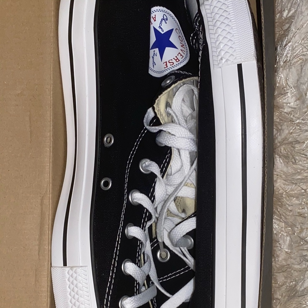 Men’s converse